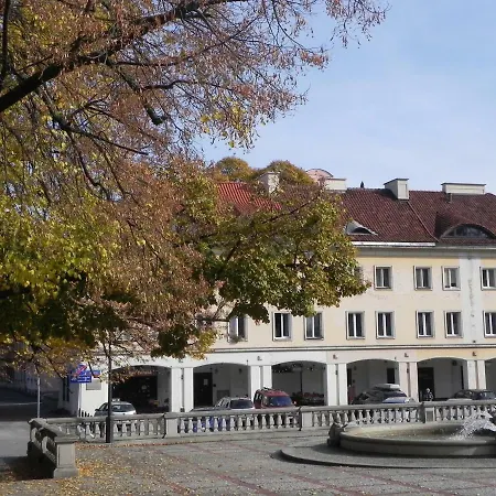 Apartment Mariensztat - View Over The Square